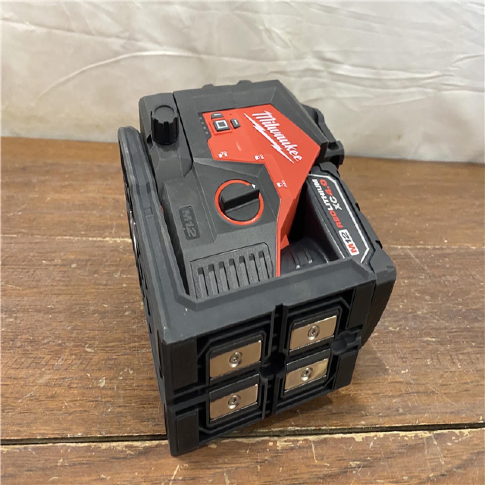 AS-IS Milwaukee-3632-21 M12 Green Beam Laser 360Â° 3-Plane Kit