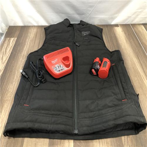 AS-IS Milwaukee Men's Large 12-Volt Lithium-Ion Cordless Axis Black Heated Vest Kit