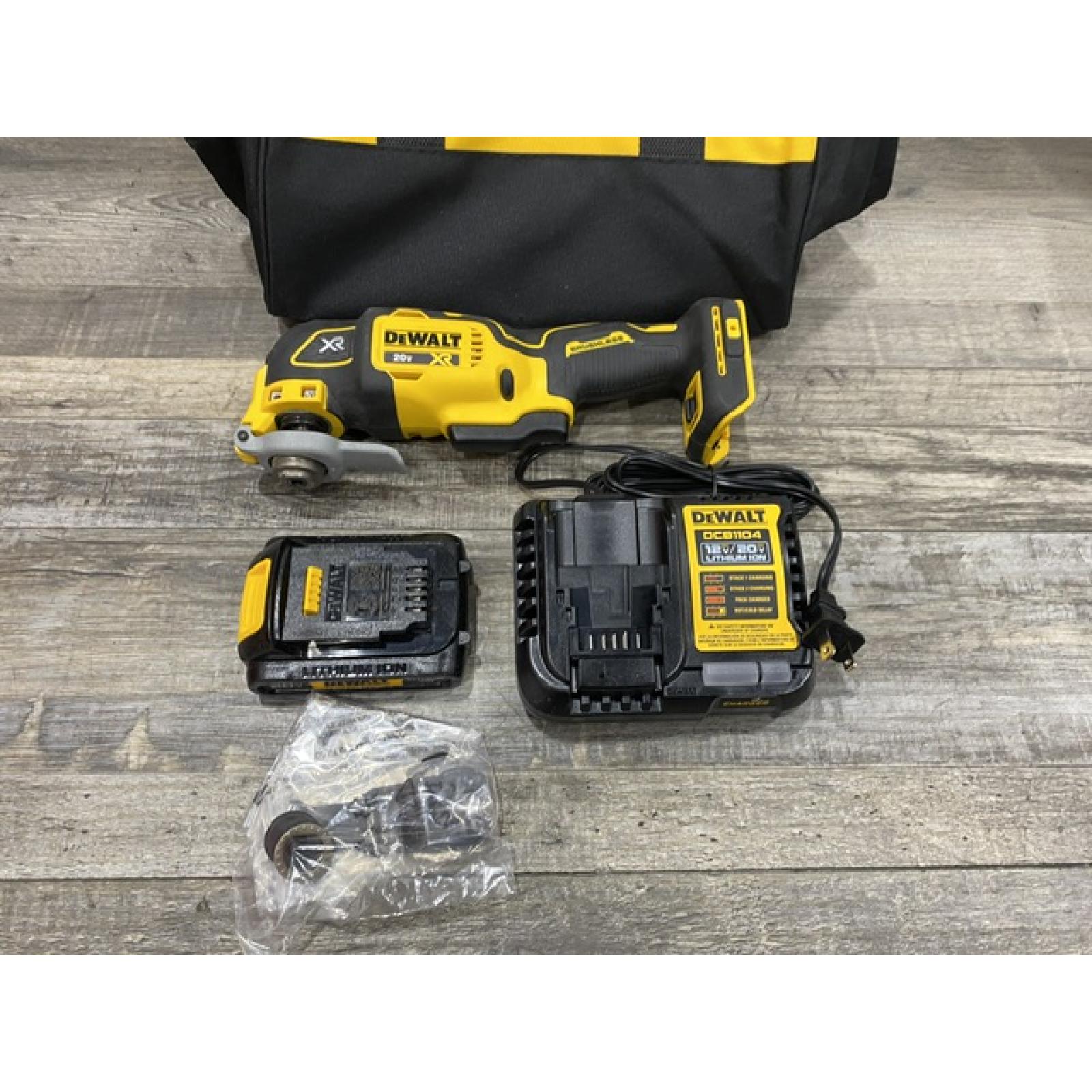 AS-IS DEWALT 20V MAX XR Cordless Brushless 3-Speed Oscillating Multi Tool Kit