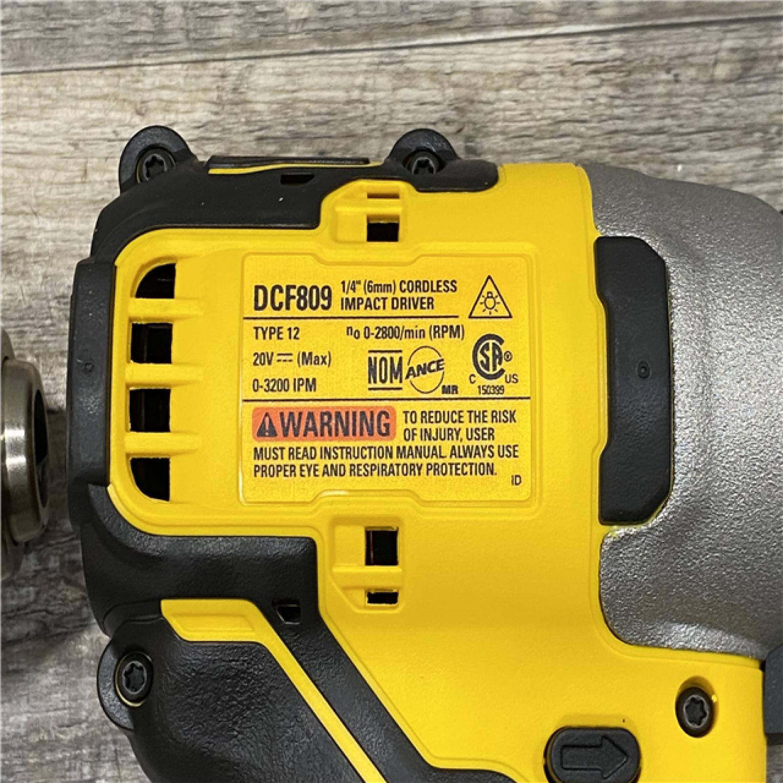 AS-IS DEWALT ATOMIC 20-Volt MAX Lithium-Ion Cordless Combo Kit