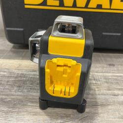 AS-IS DEWALT 12V MAX Lithium-Ion 100 ft. Green Self-Leveling 3-Beam 360 Degree Laser Level Kit