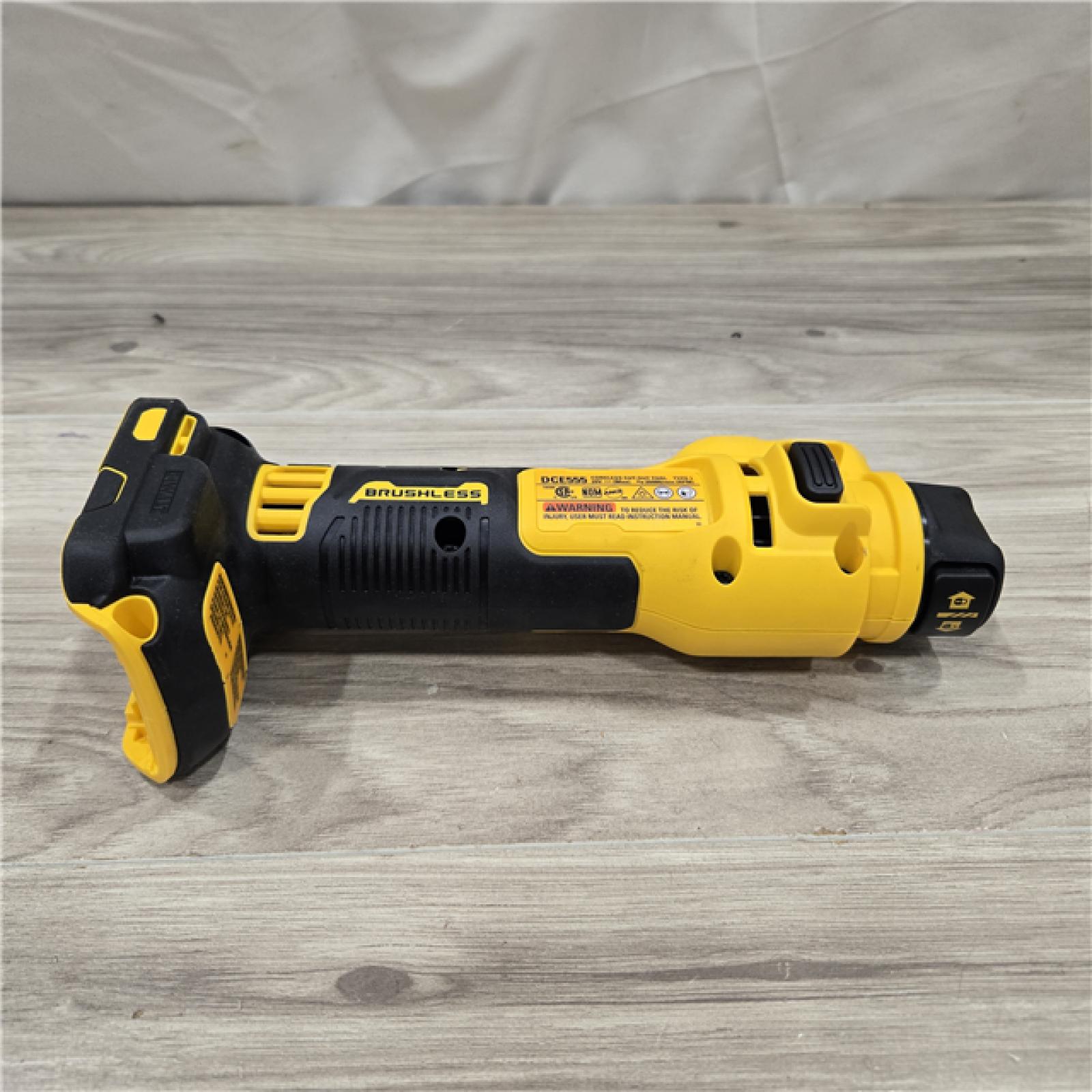 AS-IS DEWALT 20V MAX Cordless Cut-Out Tool (Tool-Only)