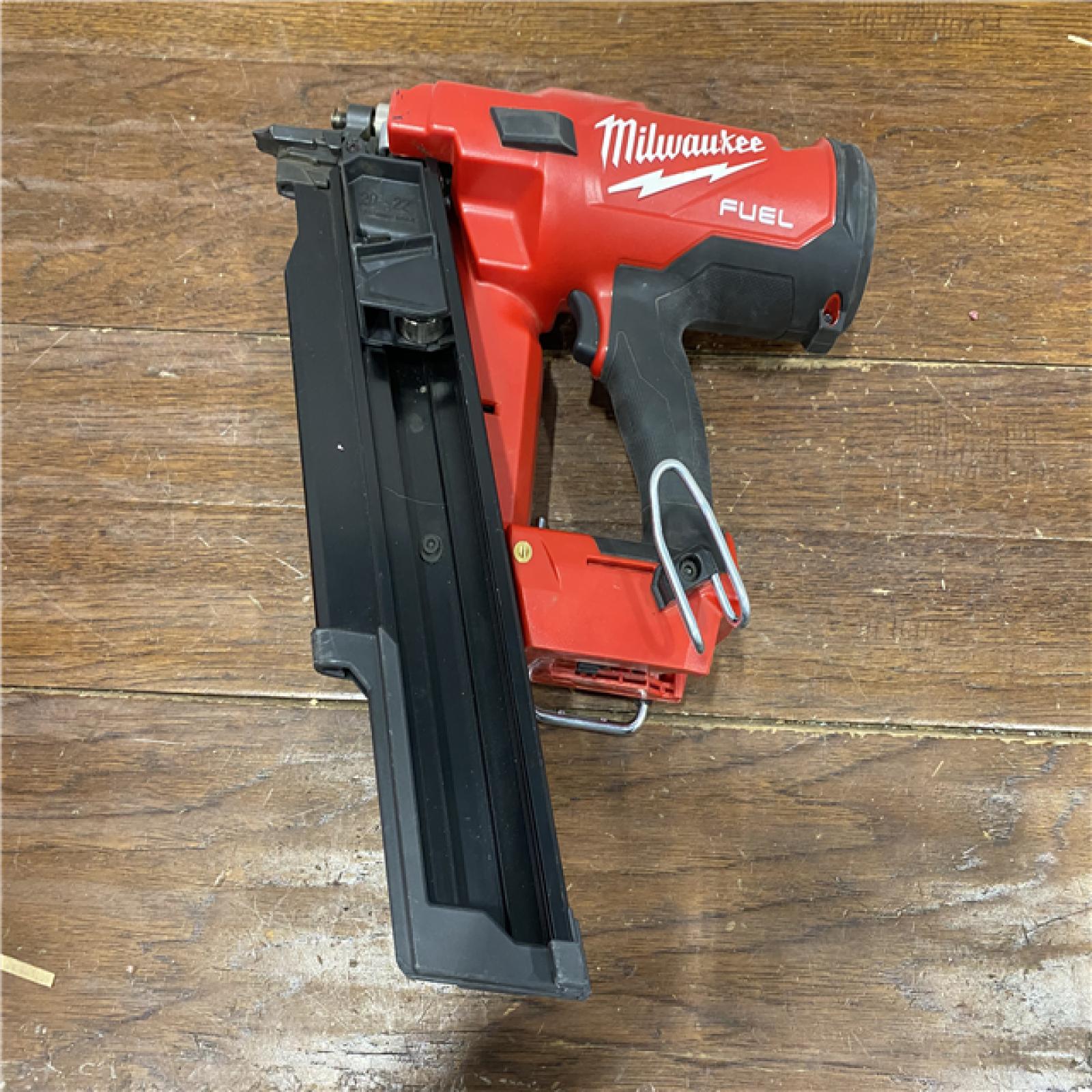 AS-IS Milwaukee 2744-20 M18 FUEL 3-1/2 in. 18-Volt 21-Degree Lithium-Ion Brushless Cordless Framing Nailer (Tool-Only)