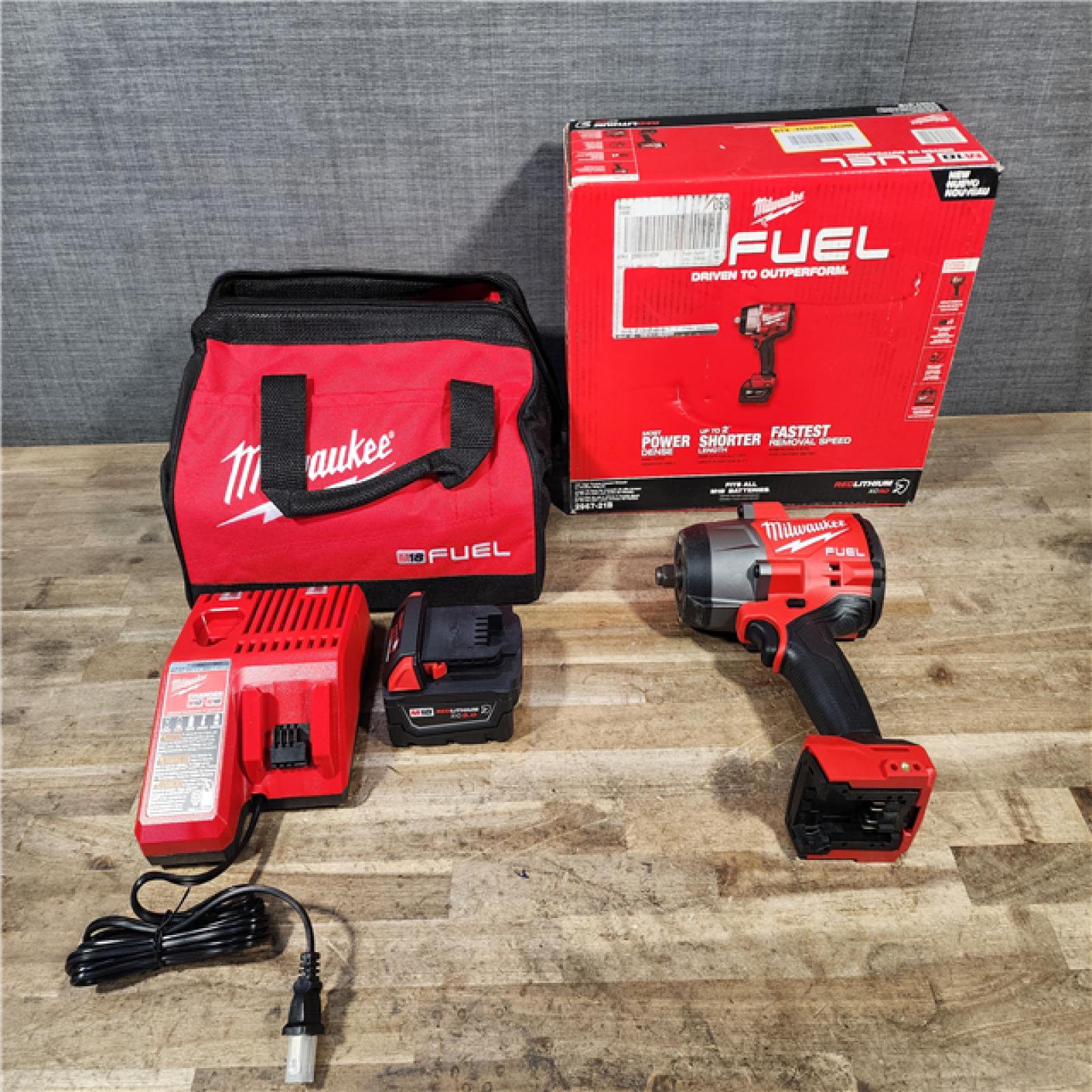 HOUSTON LOCATION - AS-IS (APPEARS LIKE NEW) Milwaukee FUEL 18V Lithium-Ion Brushless Cordless 1/2 in. Impact Wrench w/Friction Ring Kit