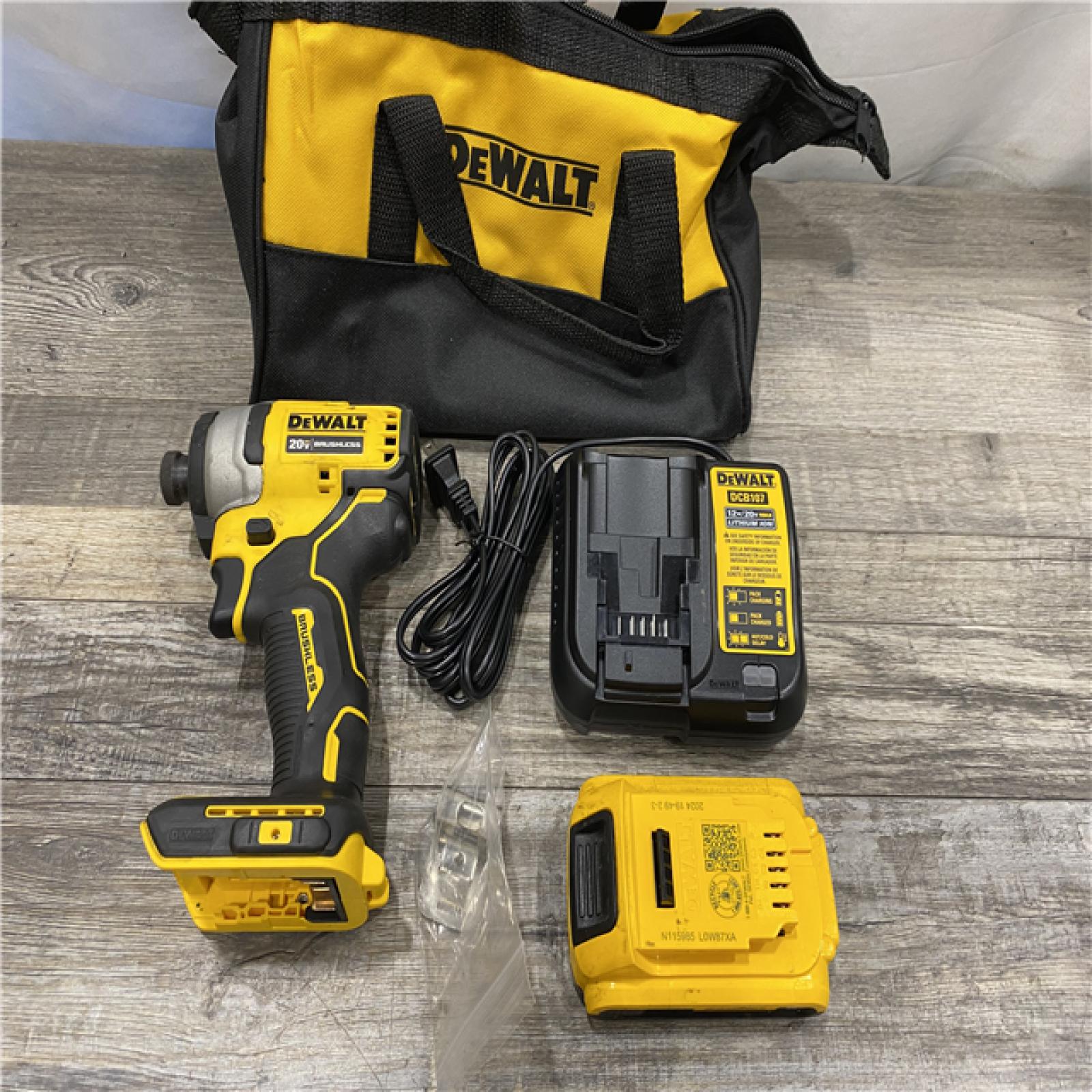 AS-IS DEWALT Atomic 20V Max Lithium-Ion Brushless Cordless Compact 1/4 in. Impact Driver Kit