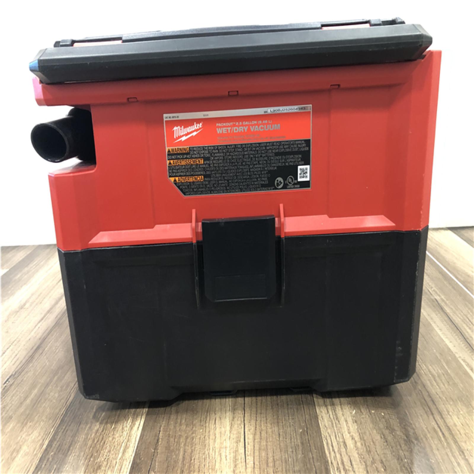 AS-IS  Milwaukee FUEL PACKOUT 18-Volt Lithium-Ion Cordless 2.5 Gal. Wet/Dry Vacuum (Vacuum-Only)