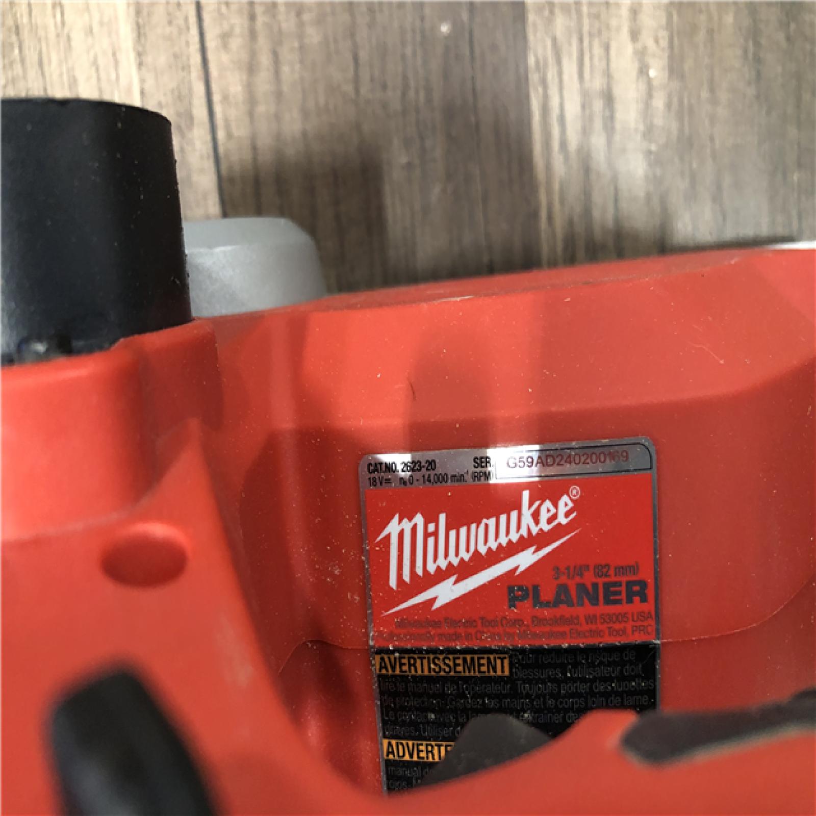 AS-IS Milwaukee M18 18V Lithium-Ion Cordless 3-1/4 in. Planer (Tool-Only)