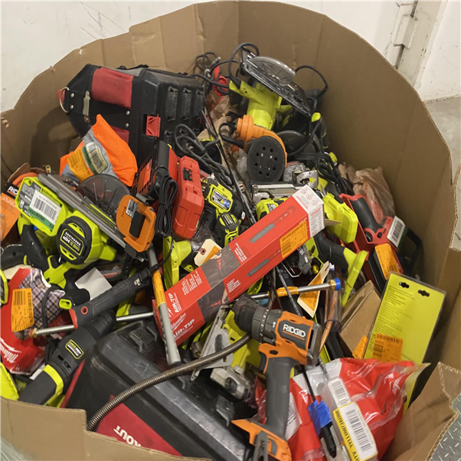 Dallas Location - As-Is Tool Pallet