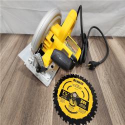 LIKE NEW! - DeWalt 15 Amps 7-1/4 in. Corded Brushed Circular Saw Tool Only