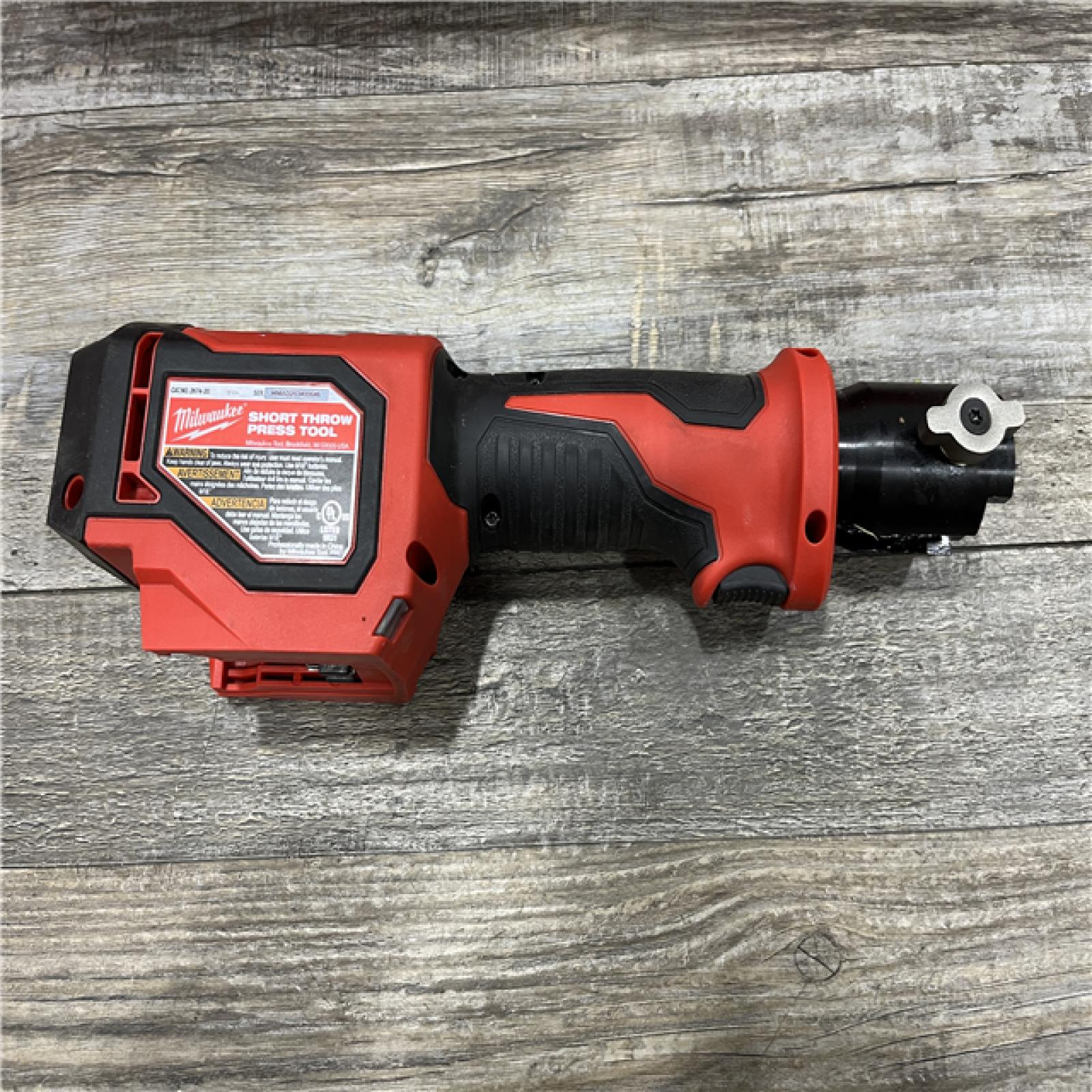 AS-IS Milwaukee 18V Lithium-Ion Cordless Short Throw Press Tool with 3 PEX Crimp Jaws Kit