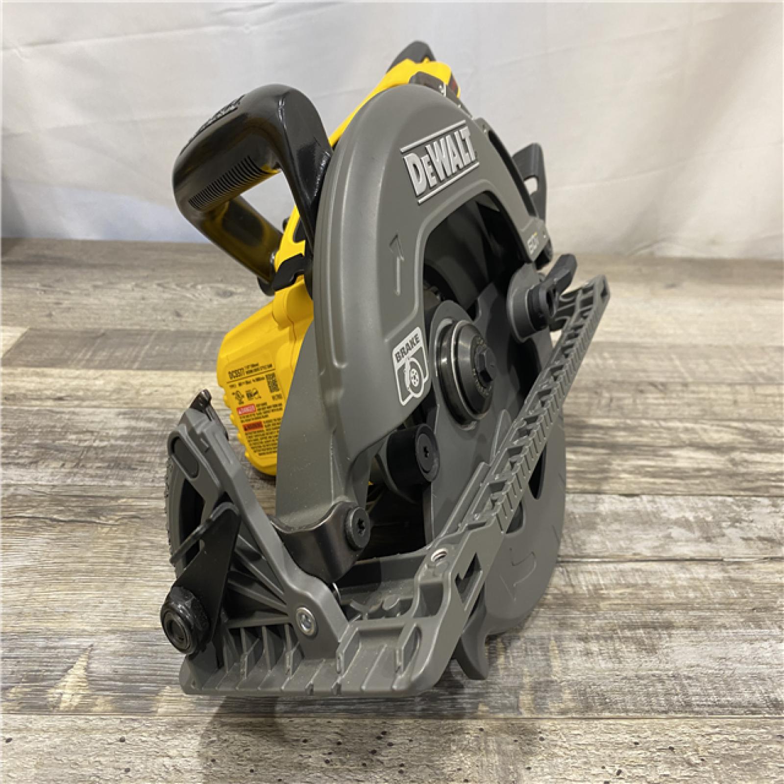 AS-IS DEWALT FLEXVOLT 60V MAX Cordless Brushless 7-1/4 in. Wormdrive Style Circular Saw (Tool Only)