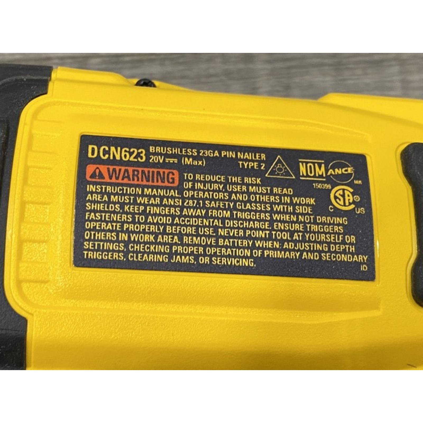 AS-IS DEWALT ATOMIC 20V MAX Lithium Ion Cordless 23 Gauge Pin Nailer Kit