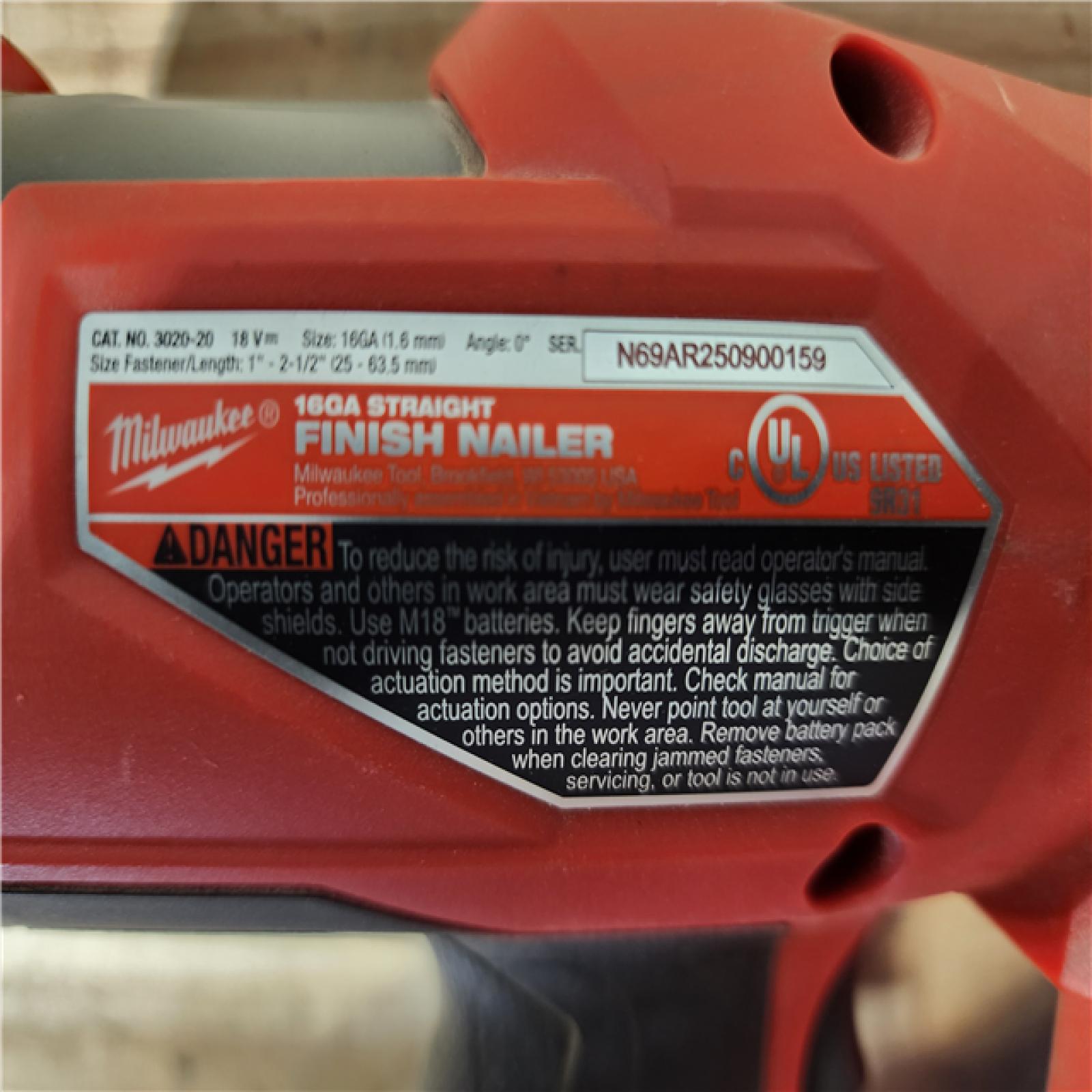 HOUSTON LOCATION - AS-IS Milwaukee  FUEL 18-Volt Lithium-Ion Brushless Cordless Gen ll 16-Gauge Straight Finish Nailer (Tool Only)
