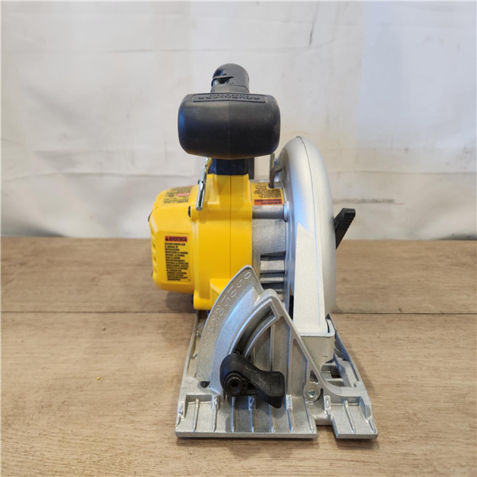 AS-IS- DeWALT 20V Max Brushless 6.5   Cordless Circular Saw