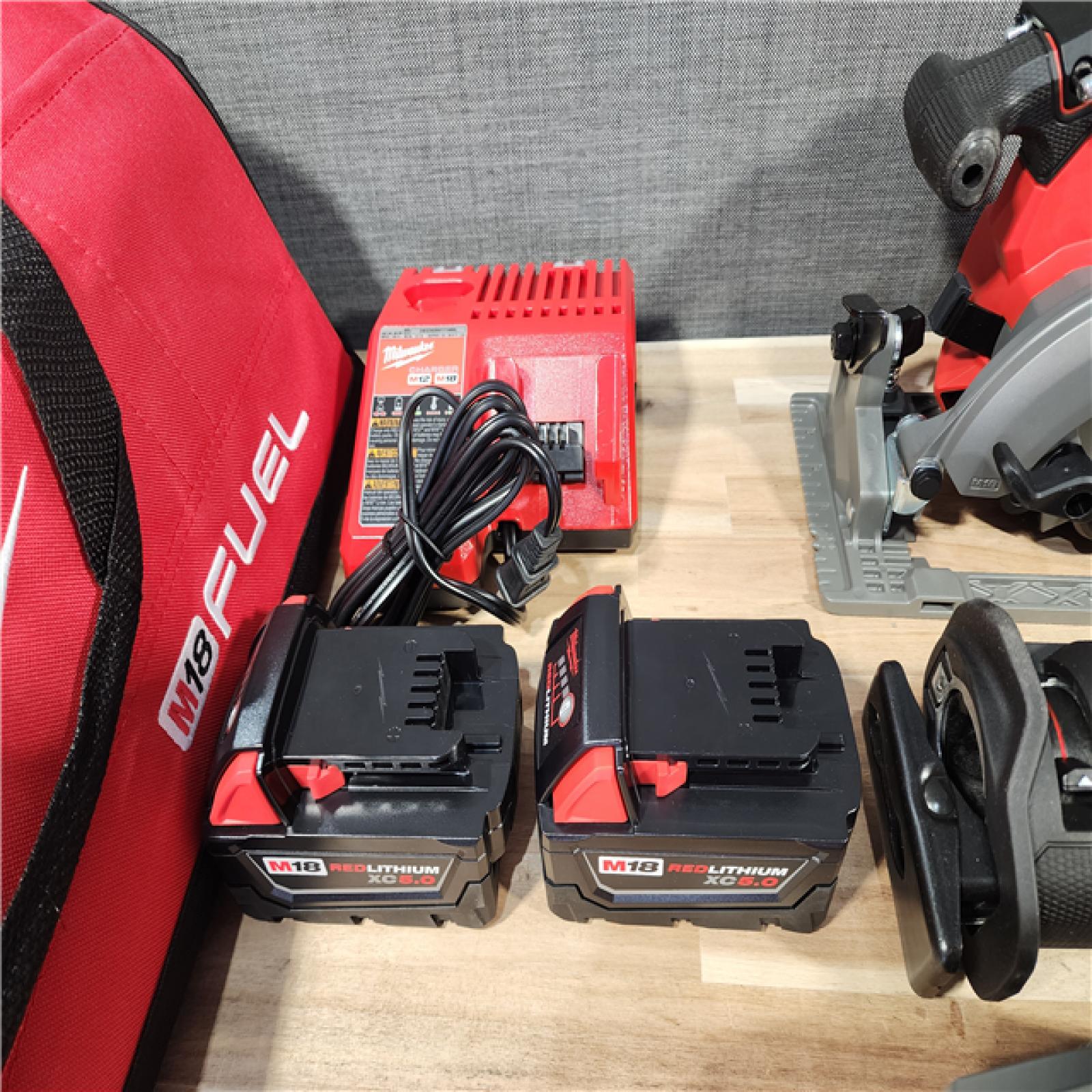 HOUSTON LOCATION - AS-IS (APPEARS LIKE NEW) Milwaukee FUEL 18V Lithium-Ion Brushless Cordless Combo (7-Tool) Kit