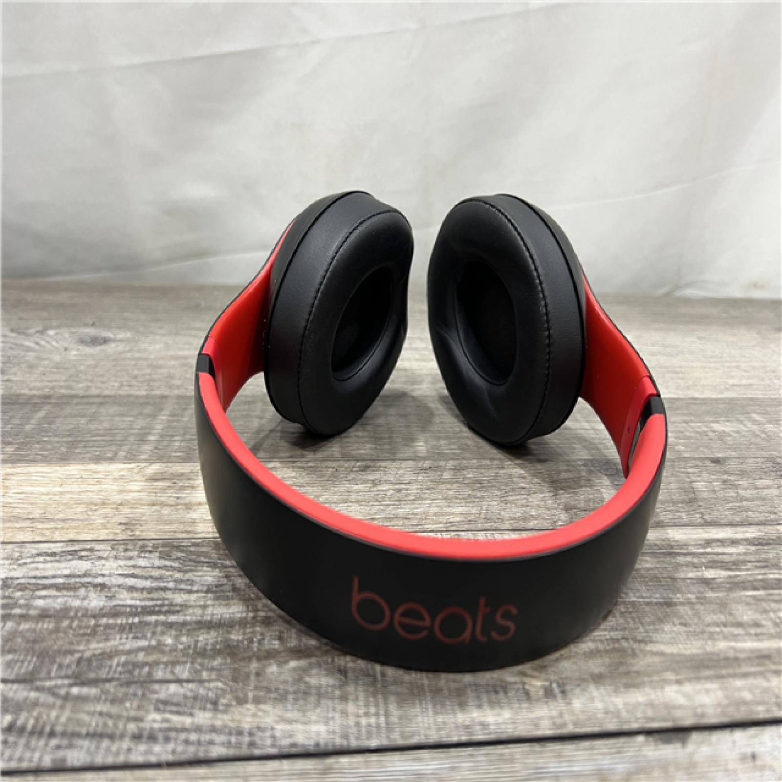AS-IS Beats Studio3 Wireless Over-Ear Headphones The Beats Decade Collection Defiant