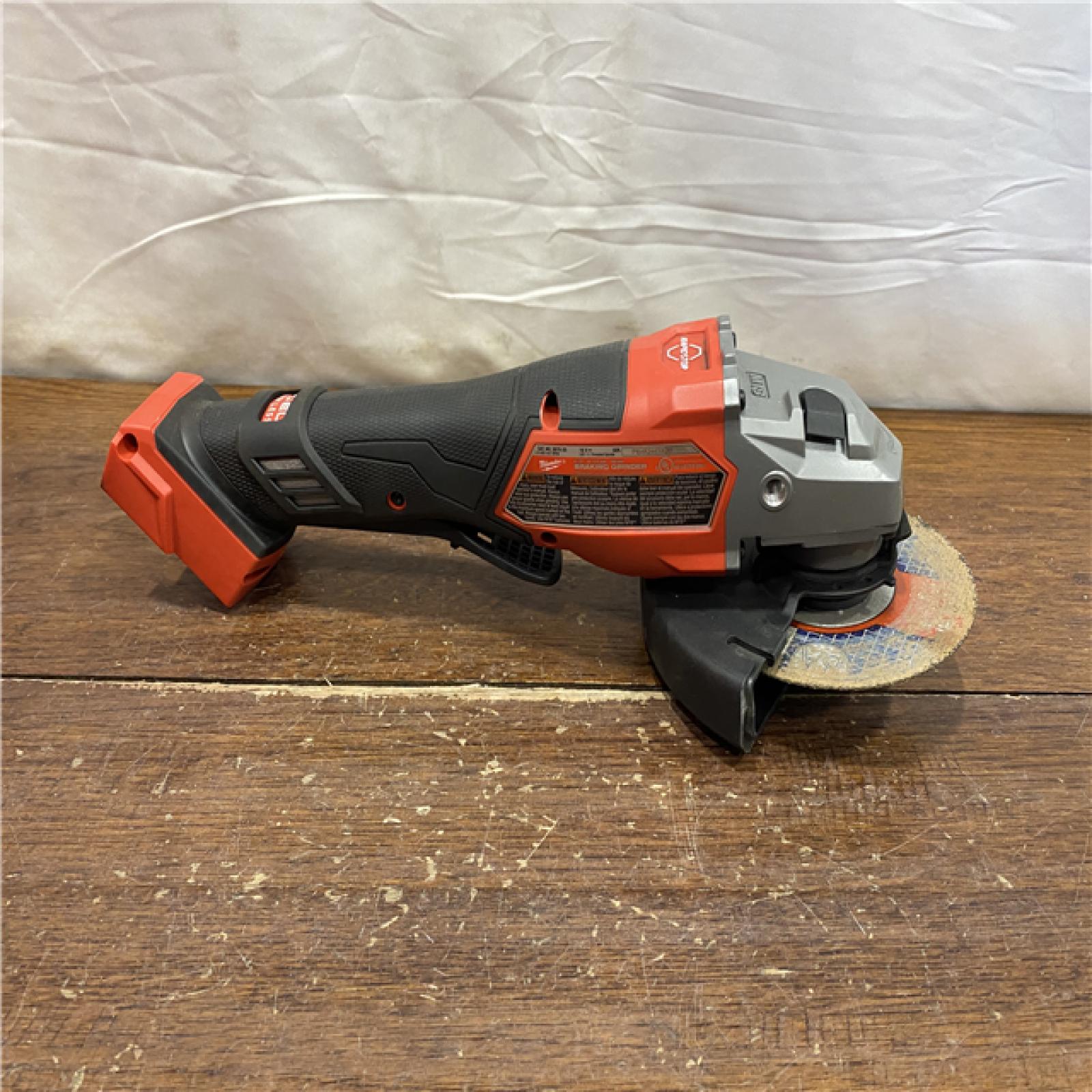 AS-IS Milwaukee M18 FUEL 4-1/2-6 Braking Grinder, Paddle Switch