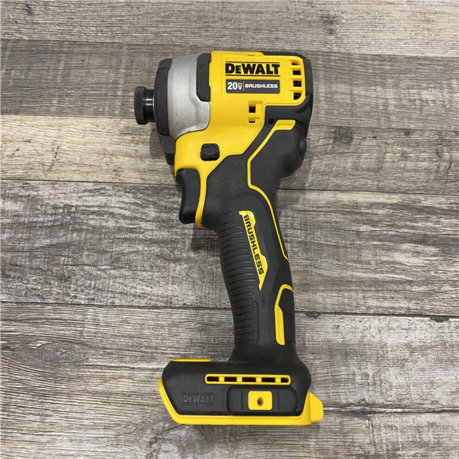 AS-IS DEWALT Atomic 20V Max Lithium-Ion Brushless Cordless Compact 1/4 in. Impact Driver Kit