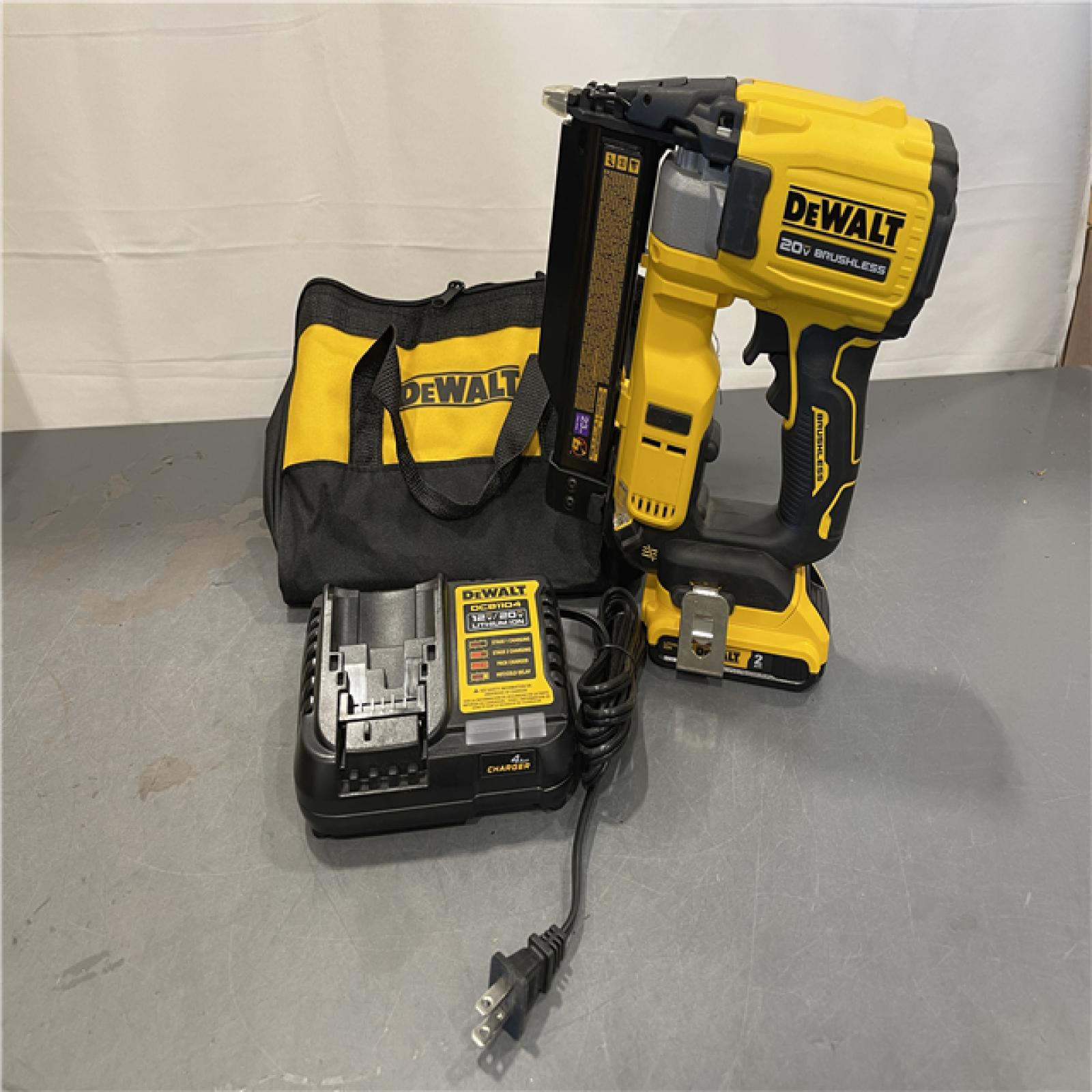 AS-IS - DeWalt ATOMIC 20V MAX Lithium Ion Cordless 23 Gauge Pin Nailer Kit