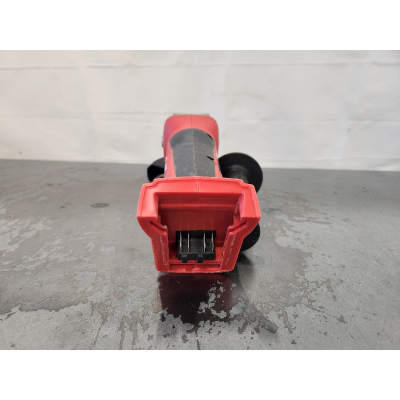 AS-IS- Milwaukee M18 FUEL 4-1/2-6 Cordless Braking Grinder  Paddle Switch (Tool-Only)