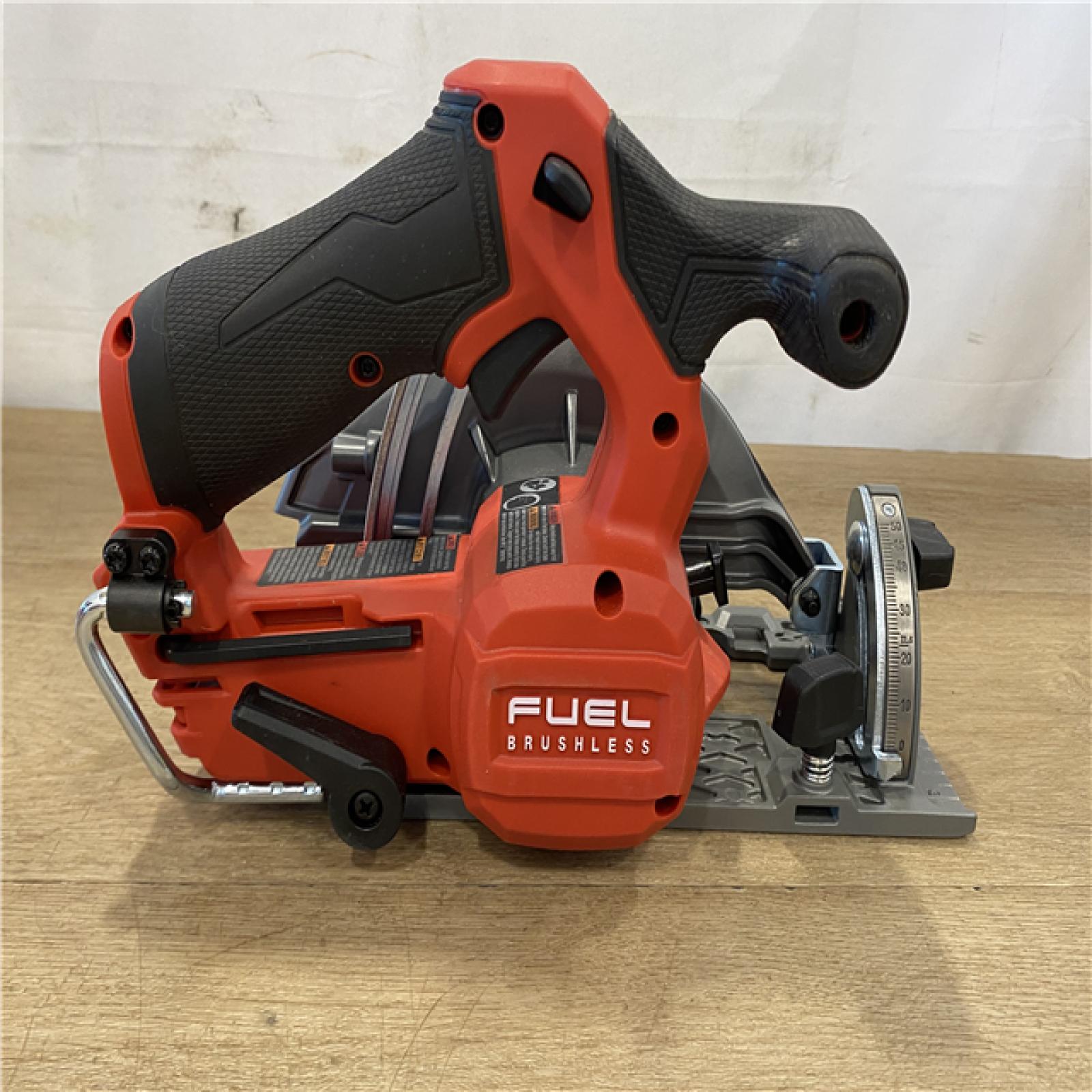 AS-IS MILWAUKEE M12 CIRCULAR SAW (Tool-Only)