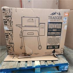 Phoenix Location LIKE NEW Traeger Ironwood 885 Wi-Fi Pellet Grill and Smoker in Black