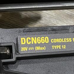 AS-IS DEWALT 20V MAX XR 16-Gauge Electric Cordless Angled Finishing Nailer Kit