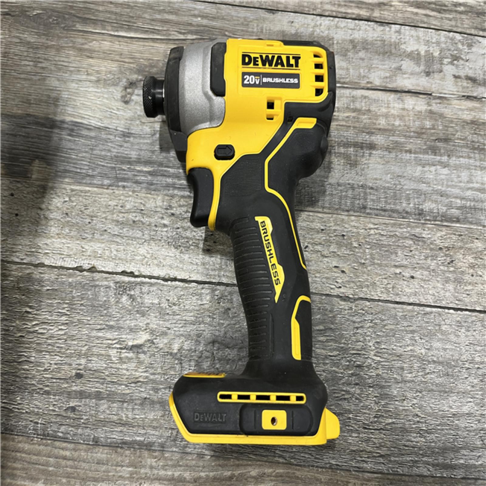 AS-IS DEWALT Atomic 20V Max Lithium-Ion Brushless Cordless Compact 1/4 in. Impact Driver Kit