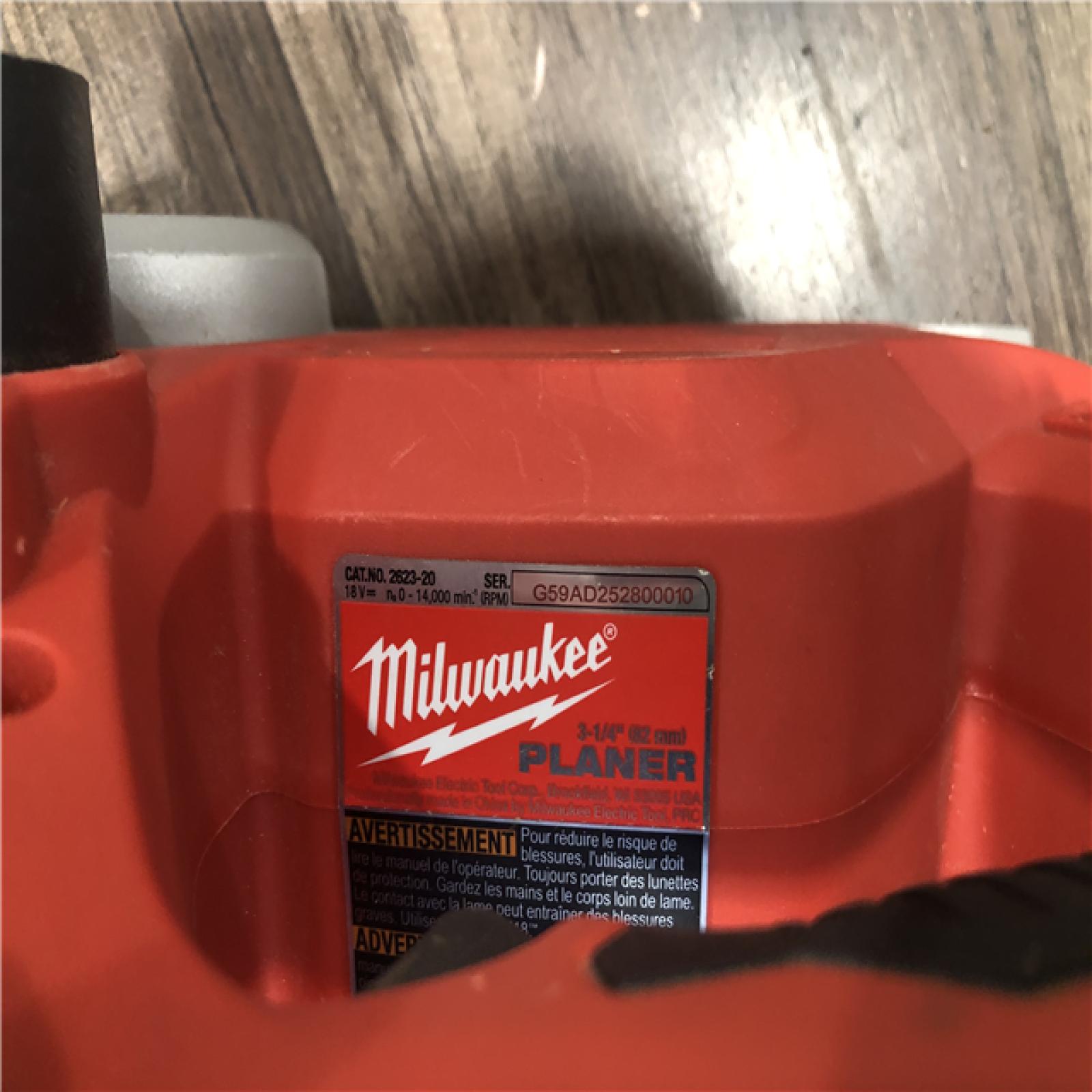 AS-IS Milwaukee M18 18V Lithium-Ion Cordless 3-1/4 in. Planer (Tool-Only)