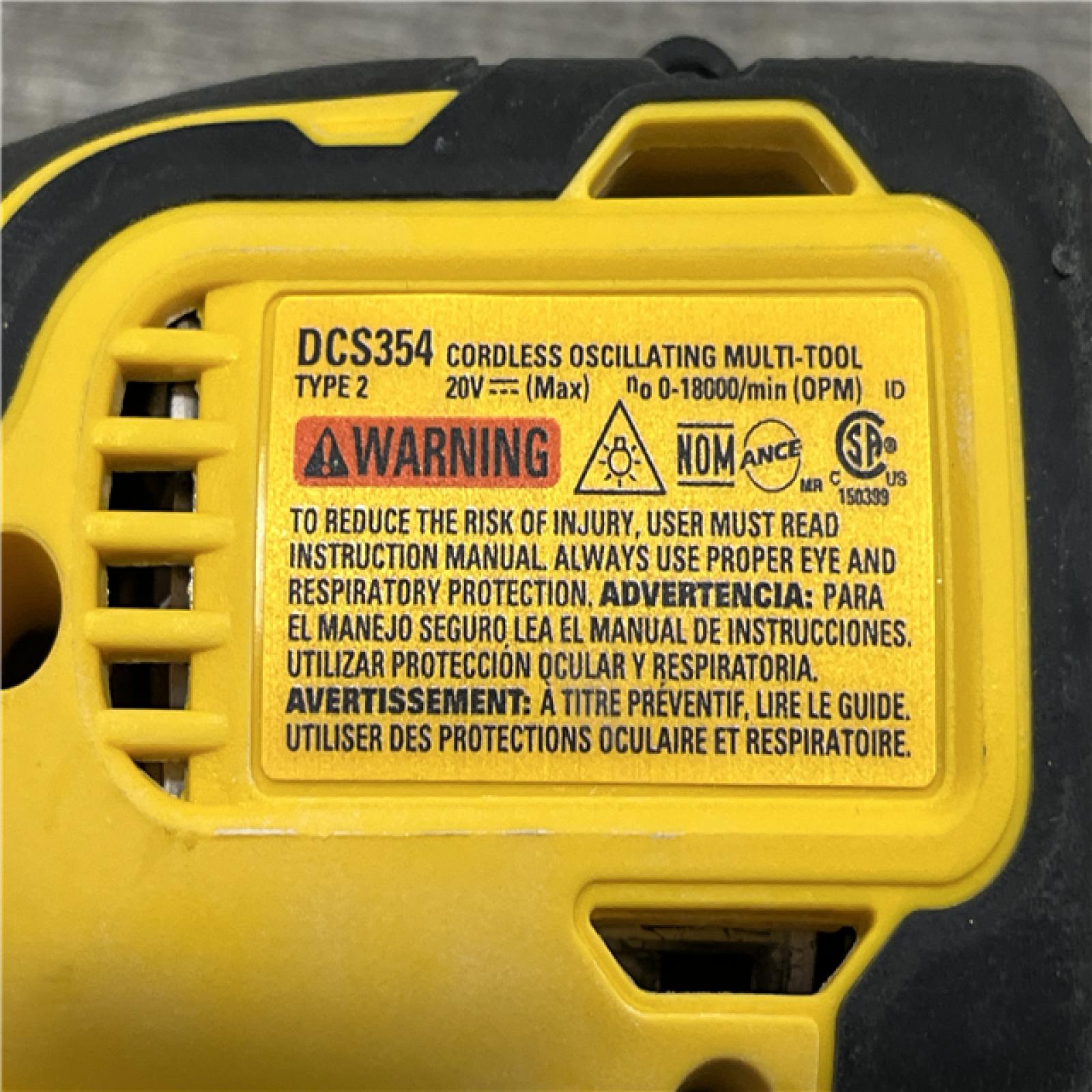 AS-IS DEWALT ATOMIC 20V MAX Cordless Brushless Oscillating Multi Tool Kit