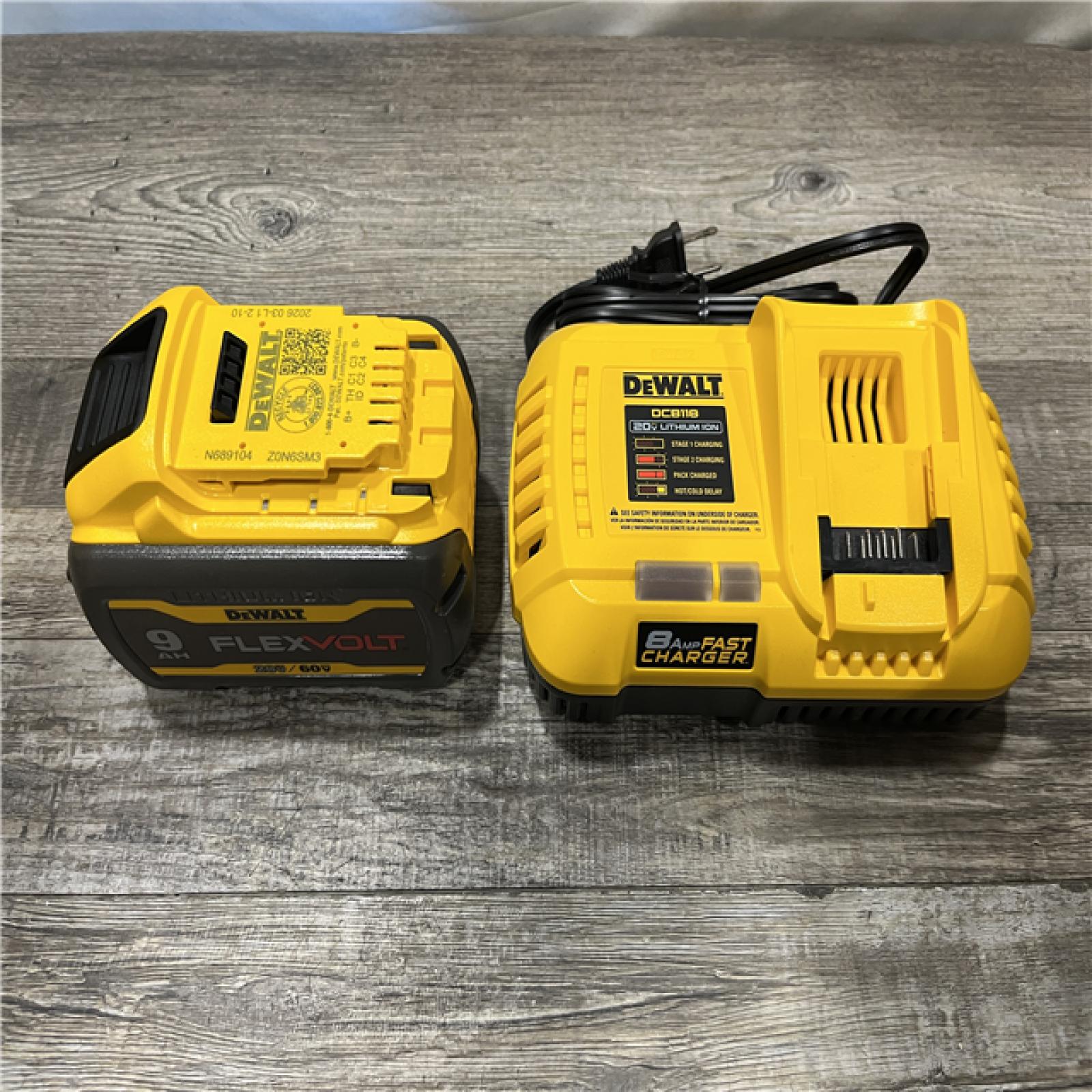 AS-IS DEWALT 20V/60V MAX FLEXVOLT Lithium-Ion 9.0Ah Battery and Charger Starter Kit