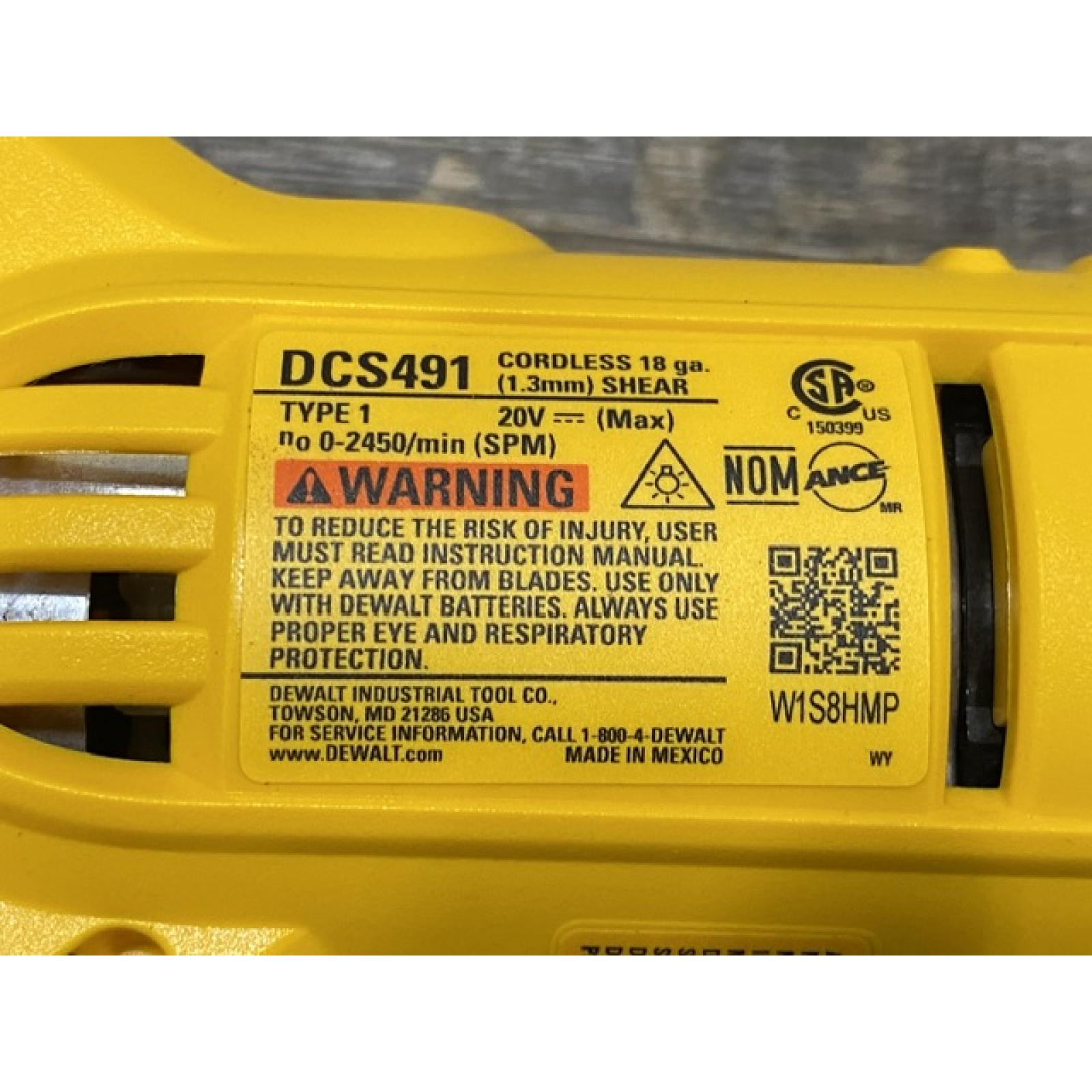 AS-IS DEWALT 20V MAX Cordless 18-Gauge Swivel Head Shears (Tool Only)