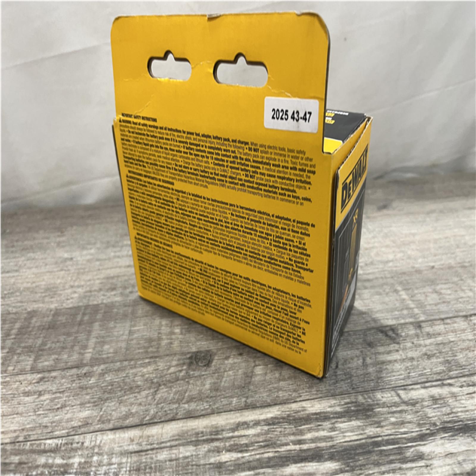 NEW - DEWALT 20V MAX XR POWERSTACK Lithium-Ion Battery Starter Kit with 1.7Ah Battery and Charger