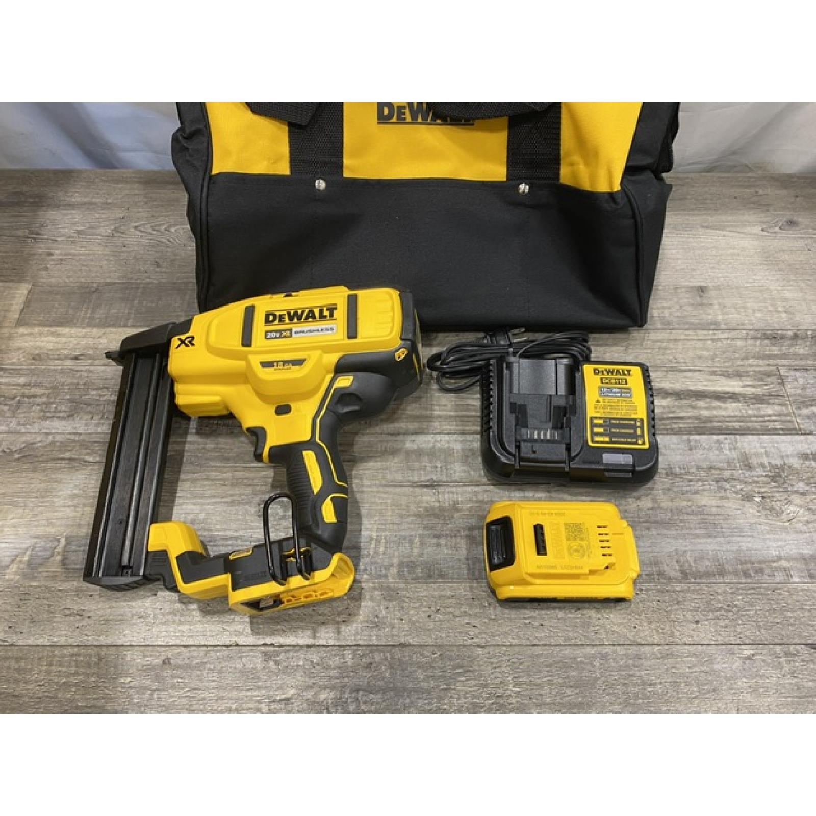 AS-IS DEWALT 20V MAX XR Lithium-Ion Cordless 18-Gauge Narrow Crown Stapler Kit