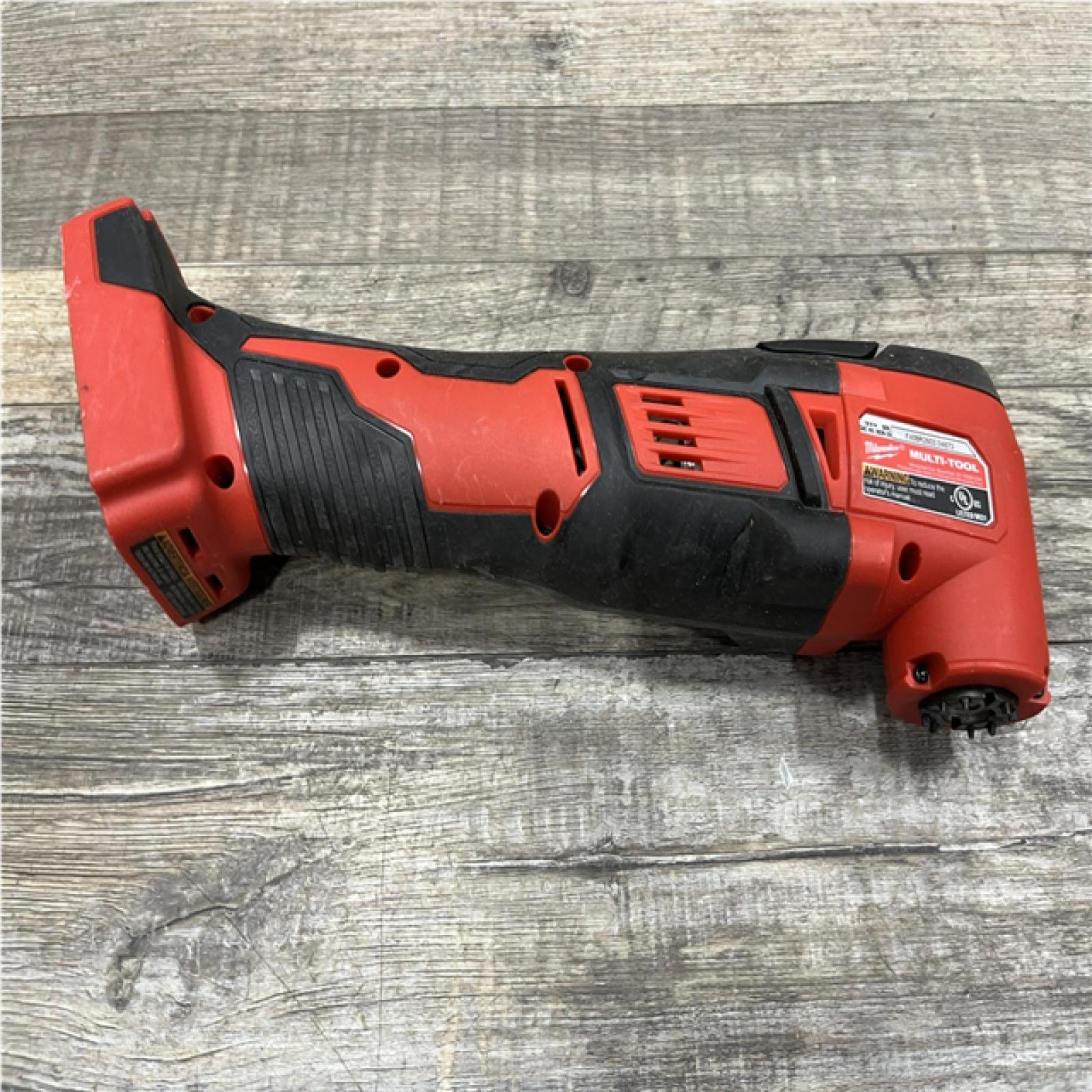 AS-IS Milwaukee 18V Lithium-Ion Cordless Oscillating Multi-Tool (Tool-Only)