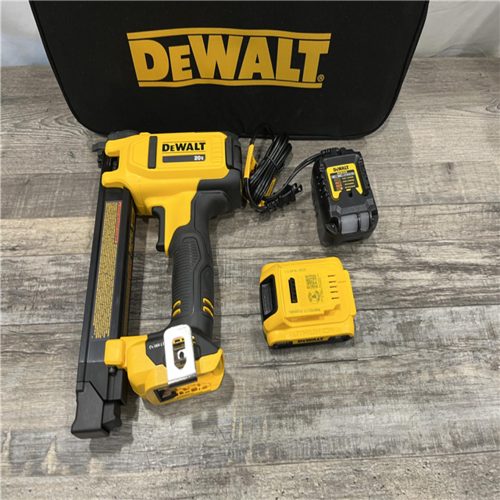AS-IS DEWALT 20V MAX Lithium-Ion Cordless Cable Stapler Kit