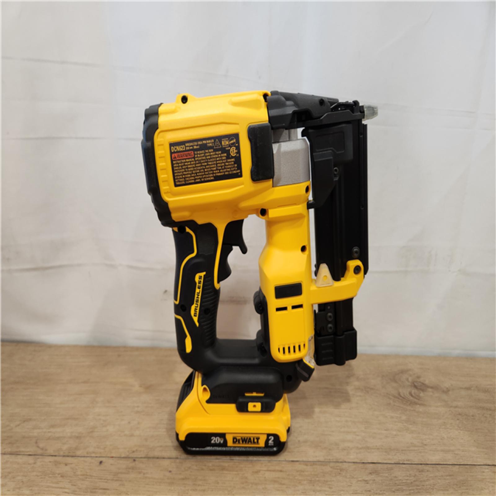 AS-IS- DEWALT ATOMIC 20V MAX Lithium Ion Cordless 23 Gauge Pin Nailer Kit