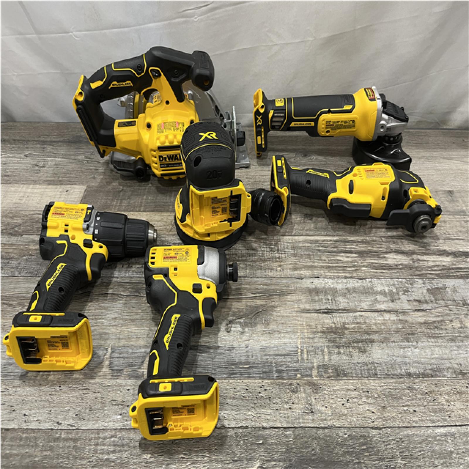AS-IS DEWALT 20-Volt MAX ToughSystem Lithium-Ion 6-Tool Cordless Combo Kit