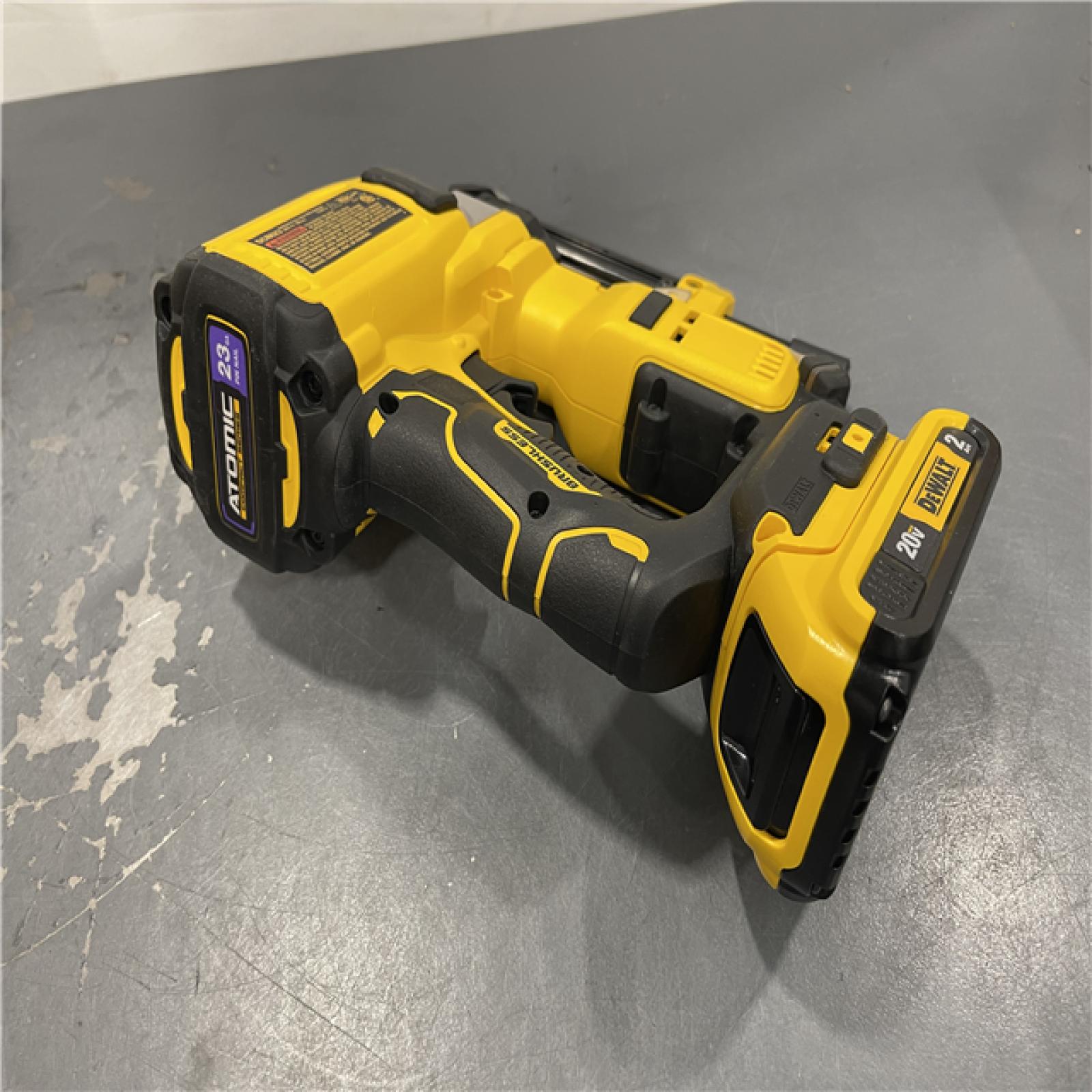 AS-IS - DeWalt ATOMIC 20V MAX Lithium Ion Cordless 23 Gauge Pin Nailer Kit