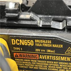 AS-IS DEWALT 20V MAX XR Lithium-Ion Cordless 2-1/2 in. 15-Gauge Finish Nailer Kit
