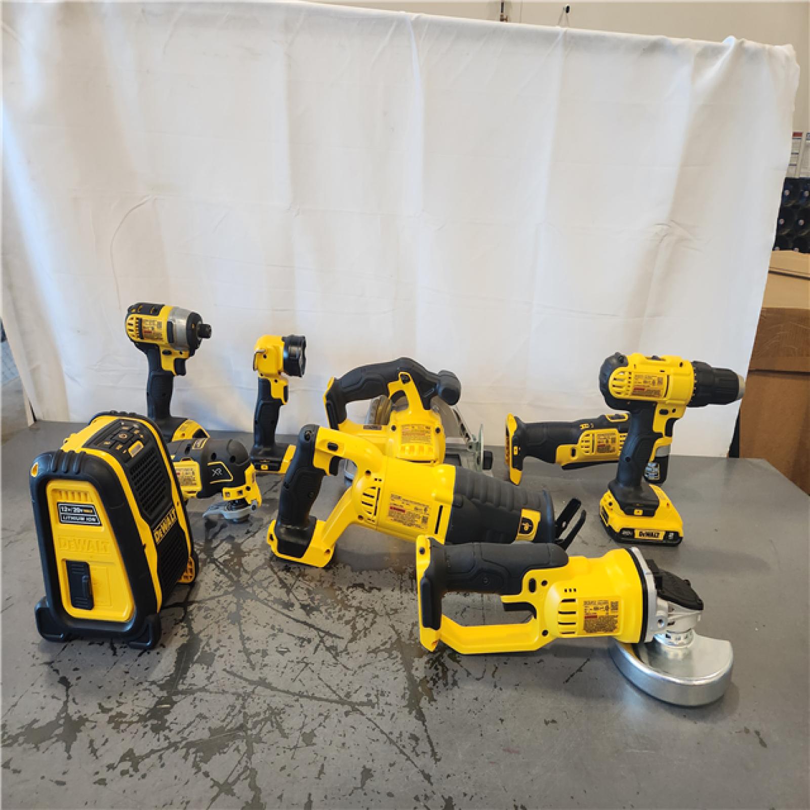 AS-IS- DEWALT 20V MAX Lithium-Ion Cordless 9-Tool Combo Kit