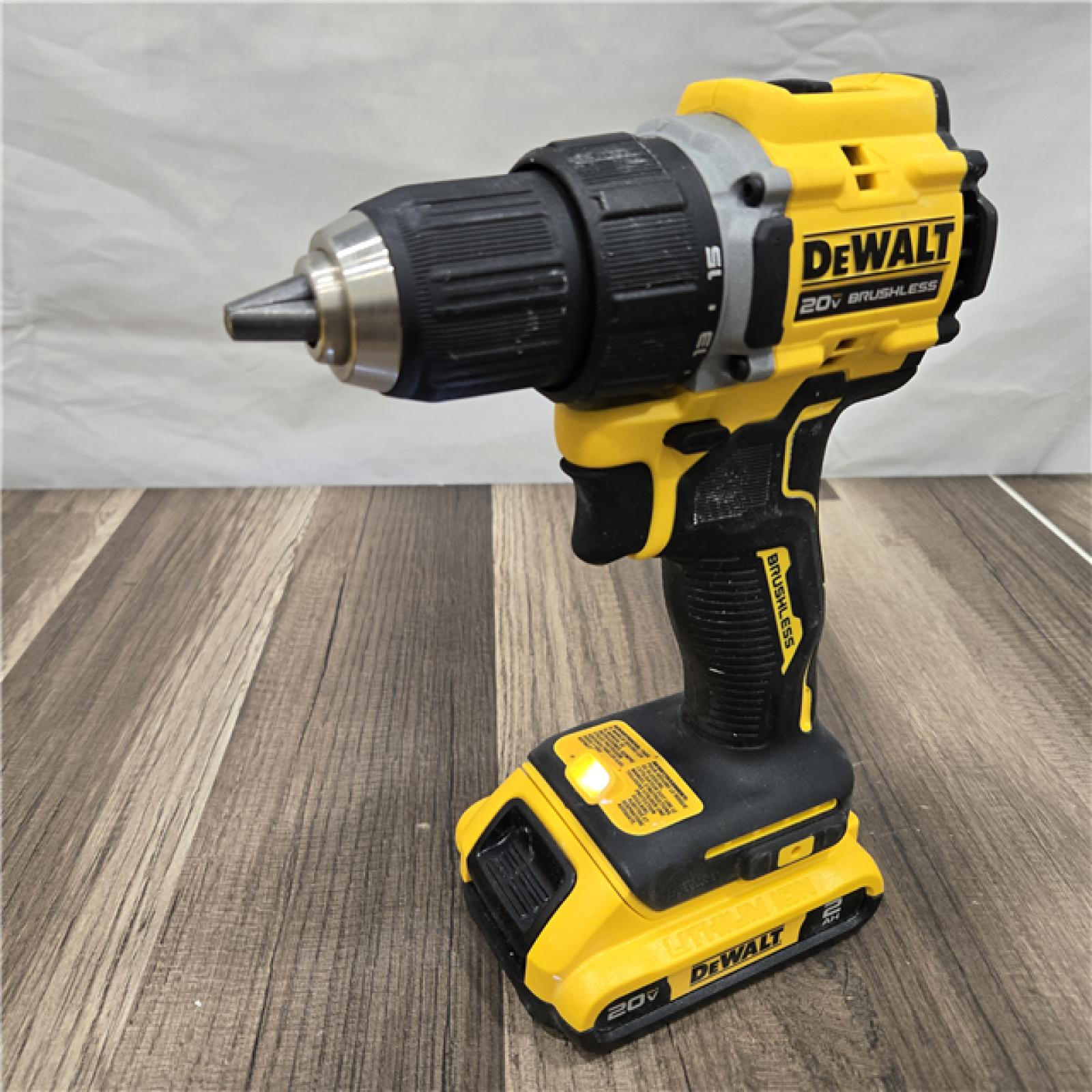 GOOD DeWalt ATOMIC COMPACT SERIESâ„¢ 20V MAX* Brushless Cordless 1/2 in. Drill/Driver
