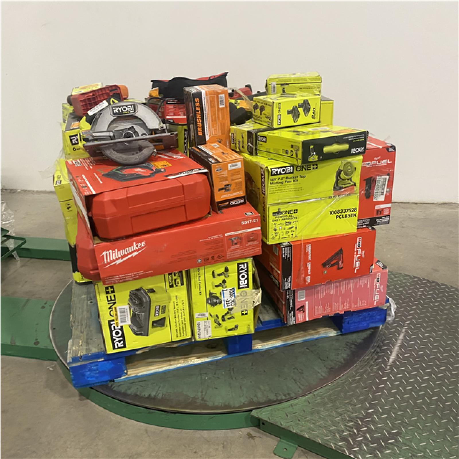 Dallas Location - As-Is Tool Pallet