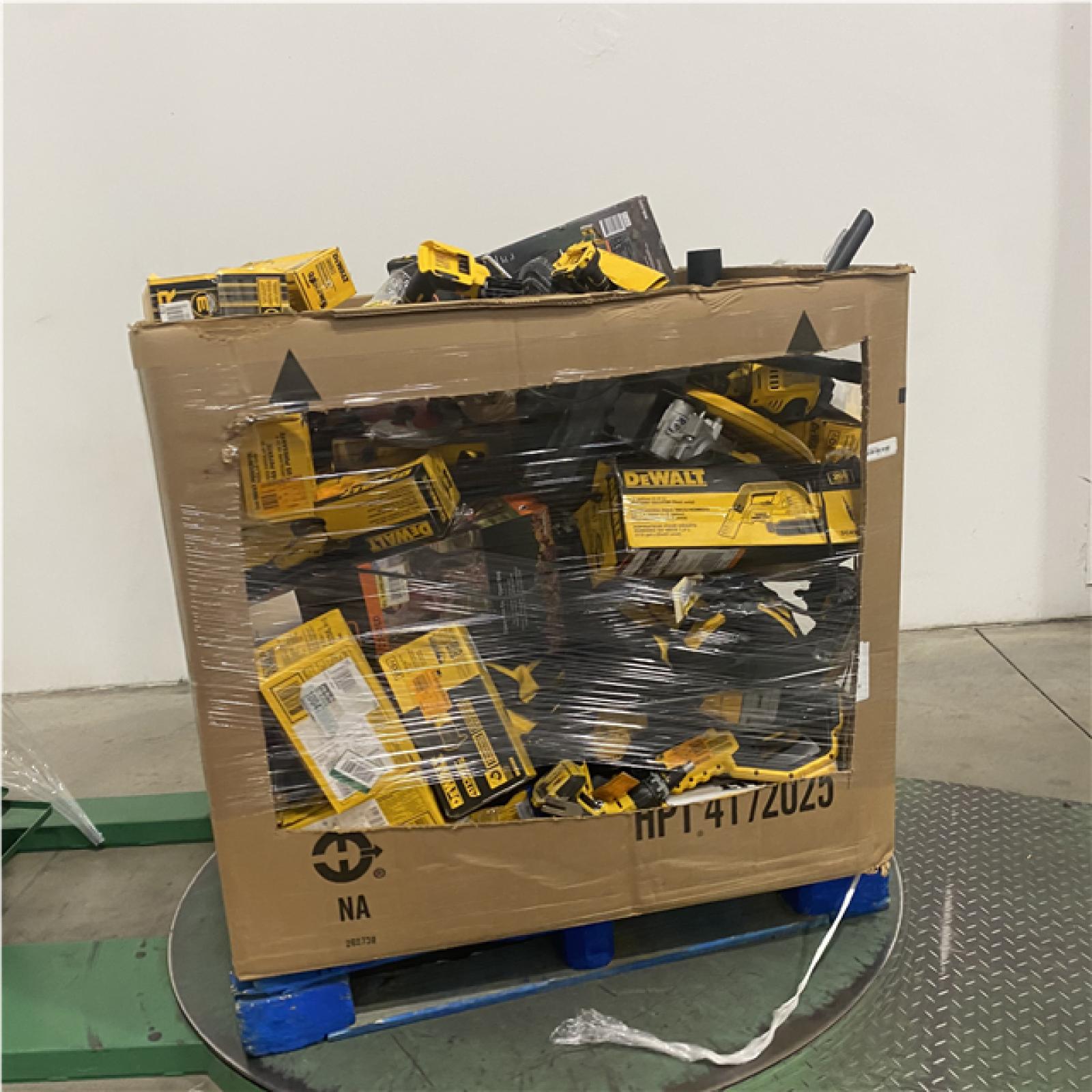 Dallas Location - As-Is Tool Pallet