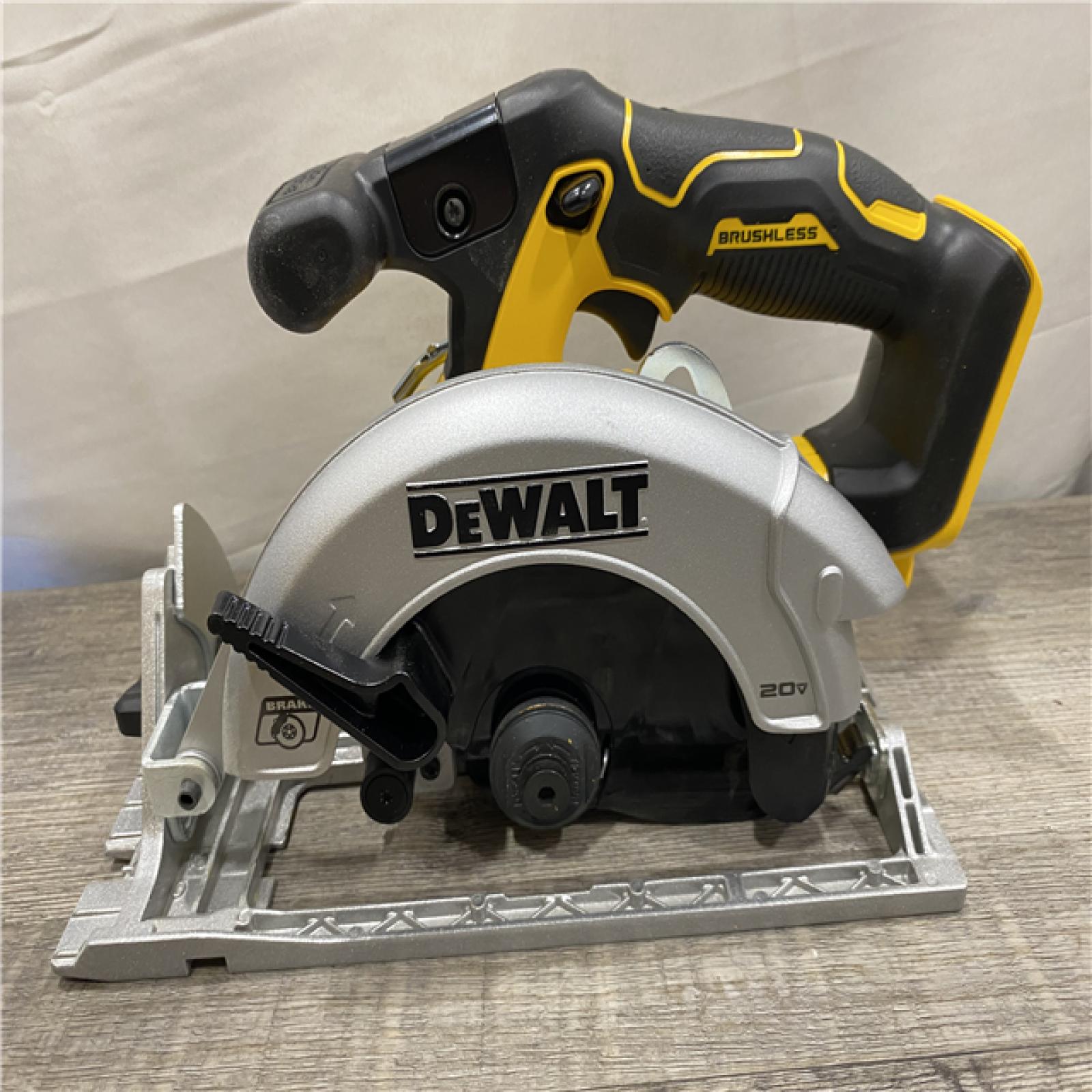 AS-IS DEWALT 20V MAX Cordless Brushless 6-1/2 in. Sidewinder Style Circular Saw (Tool Only)
