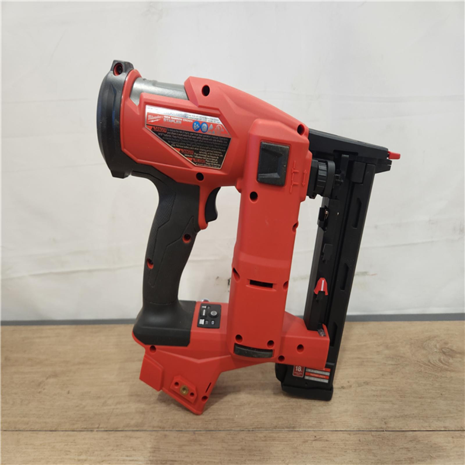 AS-IS- Milwaukee FUEL 18-Volt Lithium-Ion Brushless Cordless 18-Gauge 1/4 in. Narrow Crown Stapler (Tool-Only)
