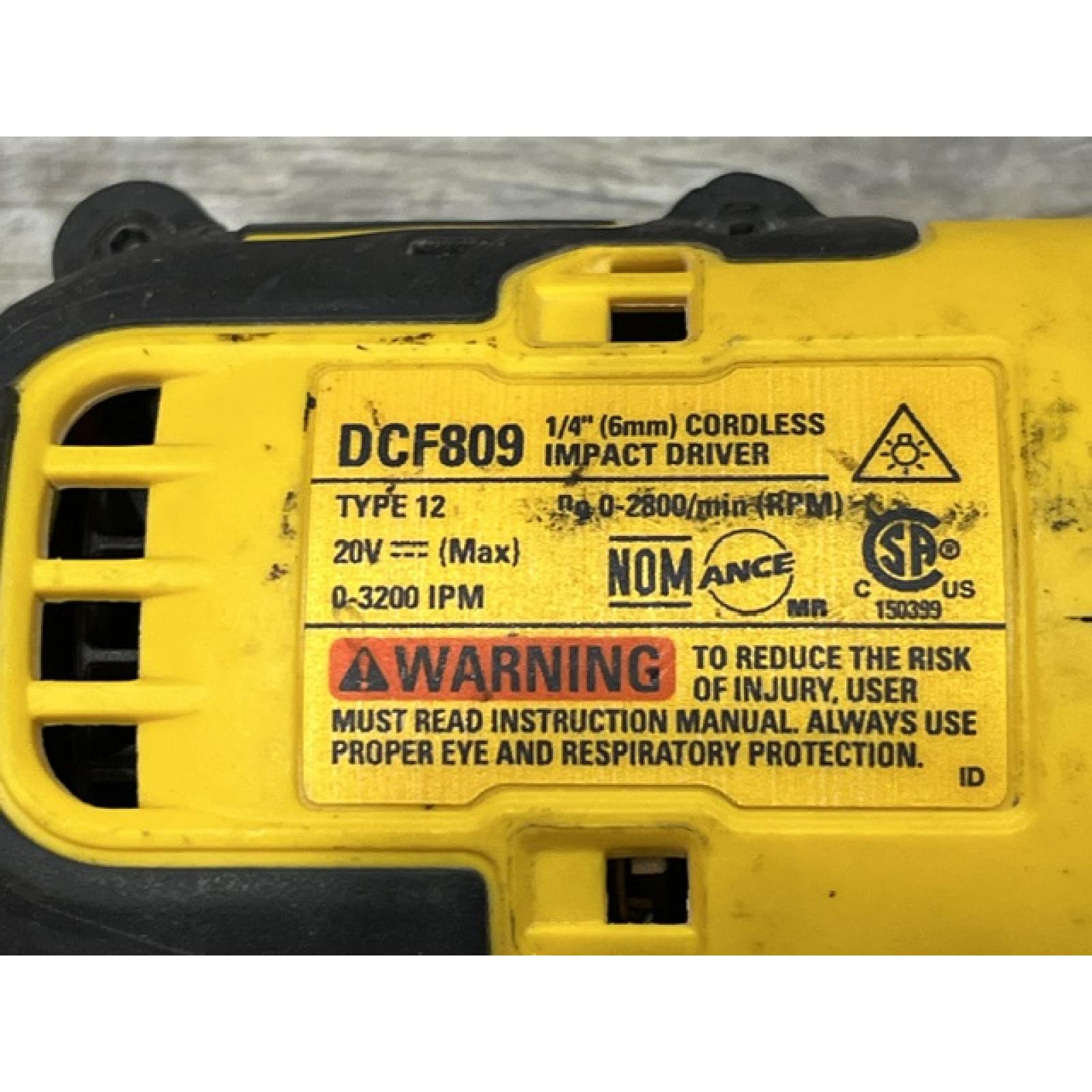 AS-IS DEWALT Atomic 20V Max Lithium-Ion Brushless Cordless Compact 1/4 in. Impact Driver Kit