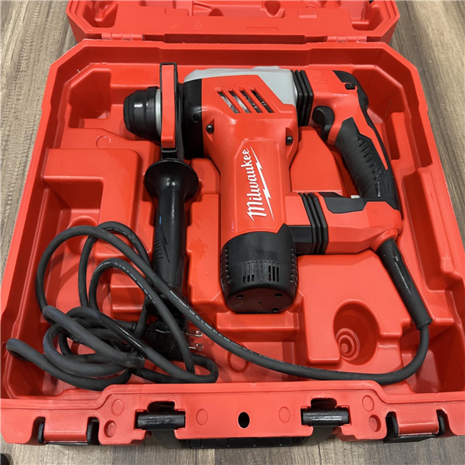 GOOD Milwaukee 1-1/8 in. Corded SDS-Plus Rotary Hammer