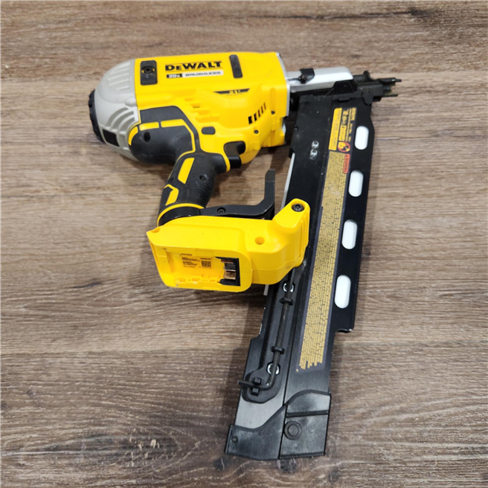 ASIS DeWalt 20V MAX Collated Cordless Framing Nailer Tool Kit with