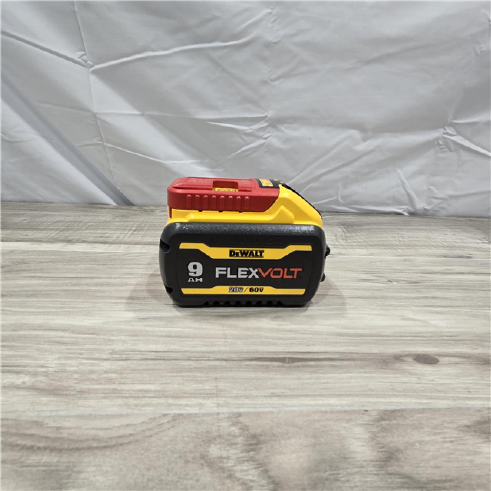 LIKE NEW! - DEWALT DCB609 20V / 60V MAX FLEXVOLT 9.0 Ah Battery
